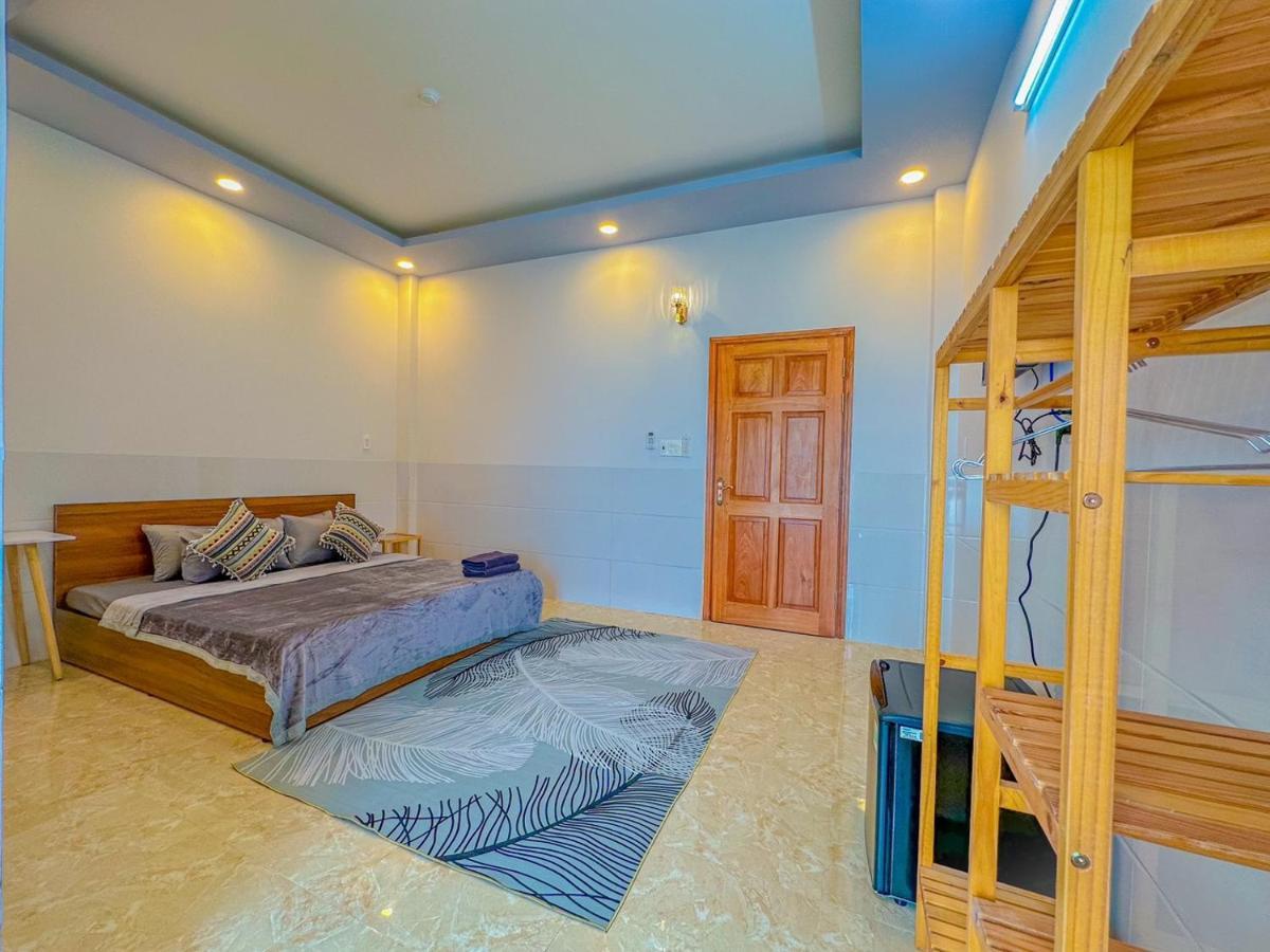 Nhan Tay 2 Hotel 껀터 외부 사진